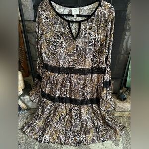 Knox Rose Black and Gold Patterned Long Sleeve Dress